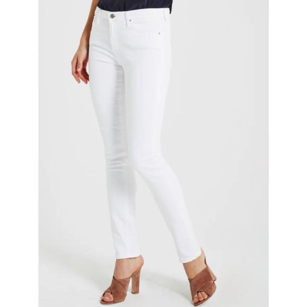 Like New! AG Prima Cigarette Leg Jeans White in Size 26
